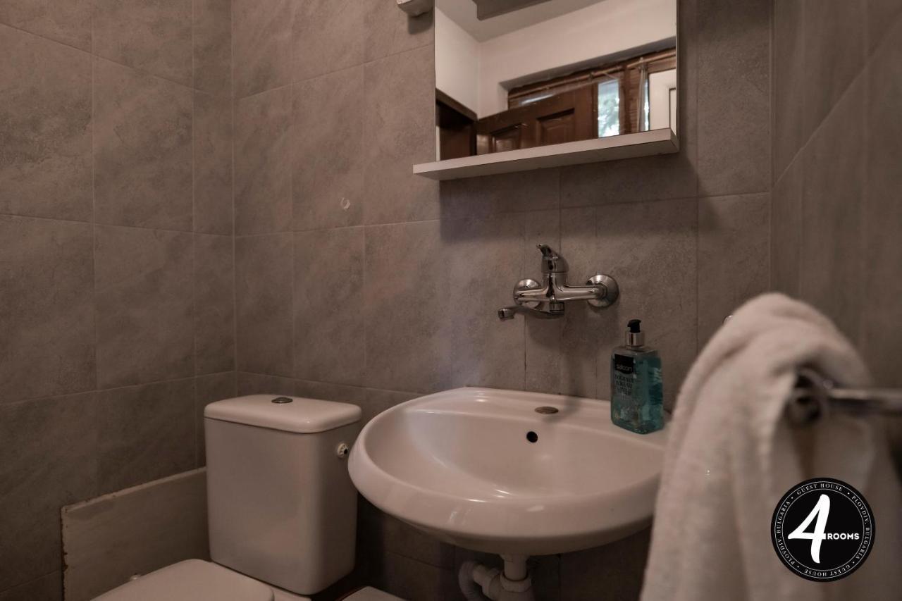 4 Rooms Plovdiv Esterno foto
